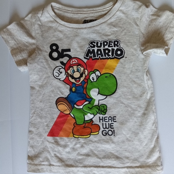 Super Mario 85 T-shirt NWOT - Picture 1 of 4